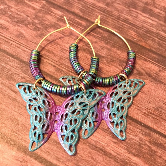 Blue butterfly filigree boho hippie festival handmade beaded hoop earrings - Picture 8 of 10